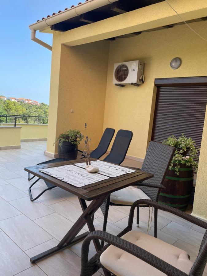 Apartments Bor Медулин Екстериор снимка